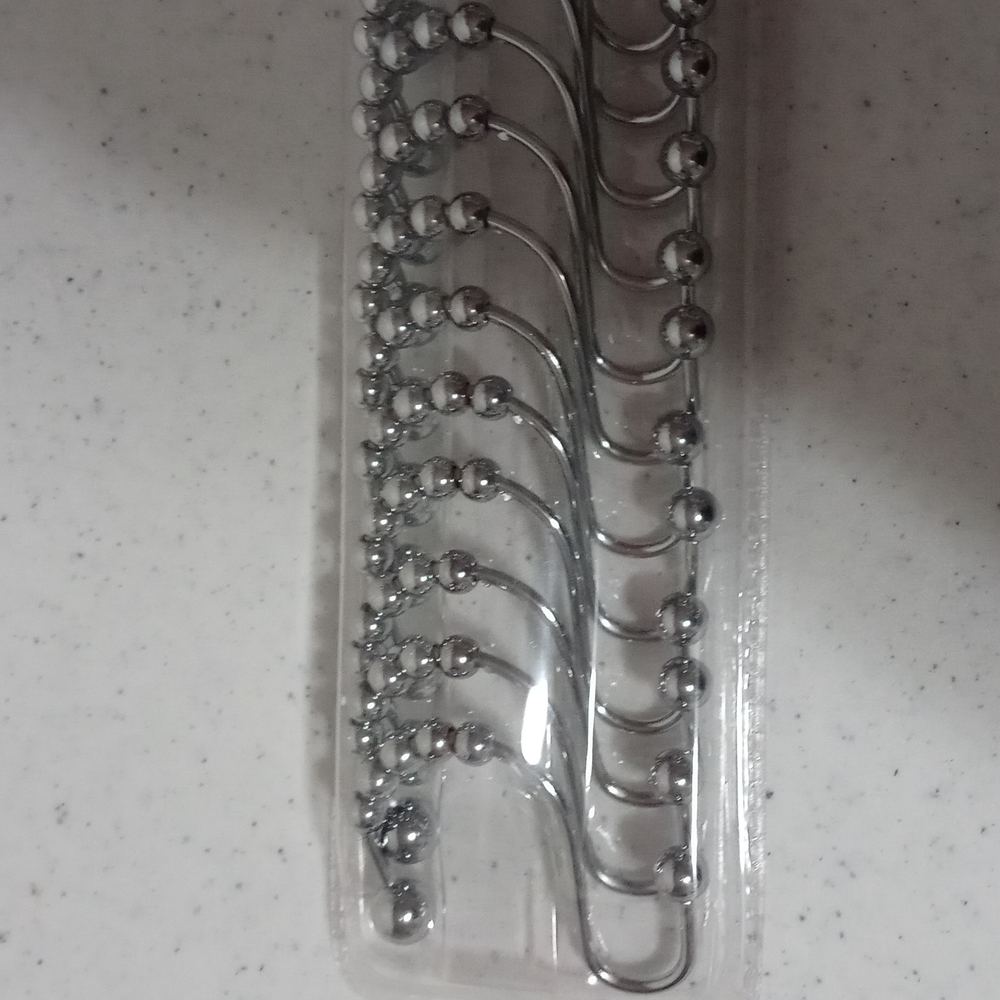Shower hooks - Picture 4 of 4